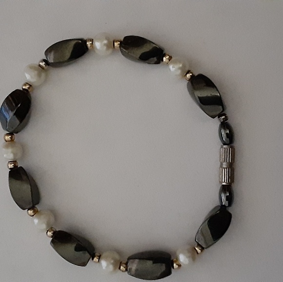 Classic Bracelet Vintage Black White Faux Pearl - Picture 3 of 5